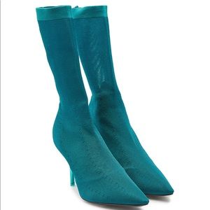 Yeezy Aqua Transparent Knit Ankle Boot (37)